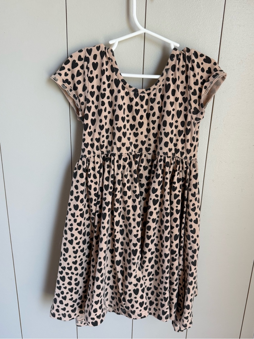 Taylor Joelle Girls' Size 7 Heart Print in Tan & Black dress